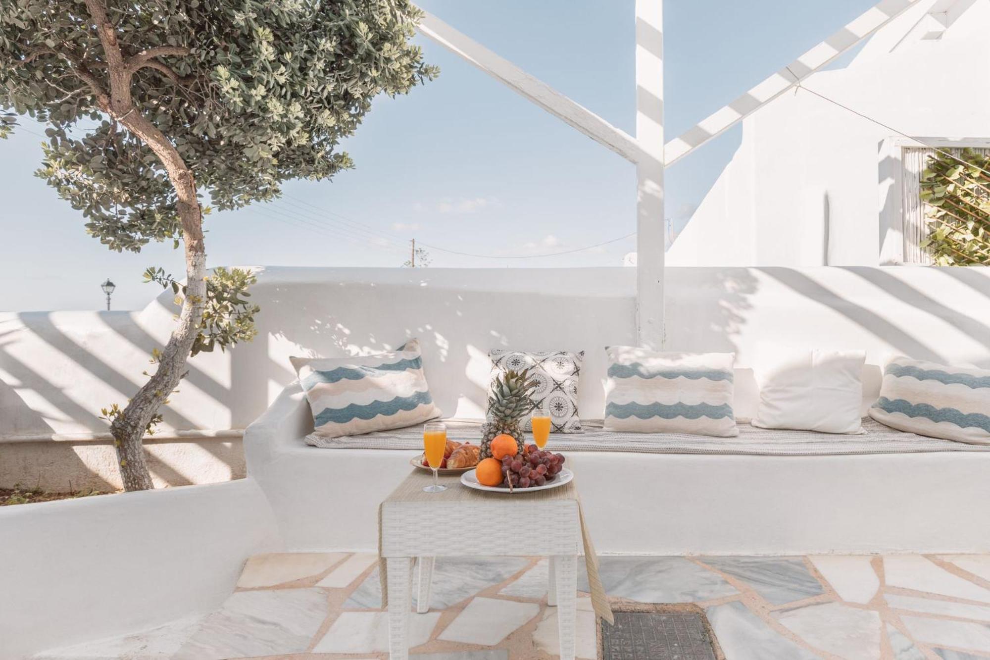 Dibellee Mykonos Studios Glastros  Exteriör bild